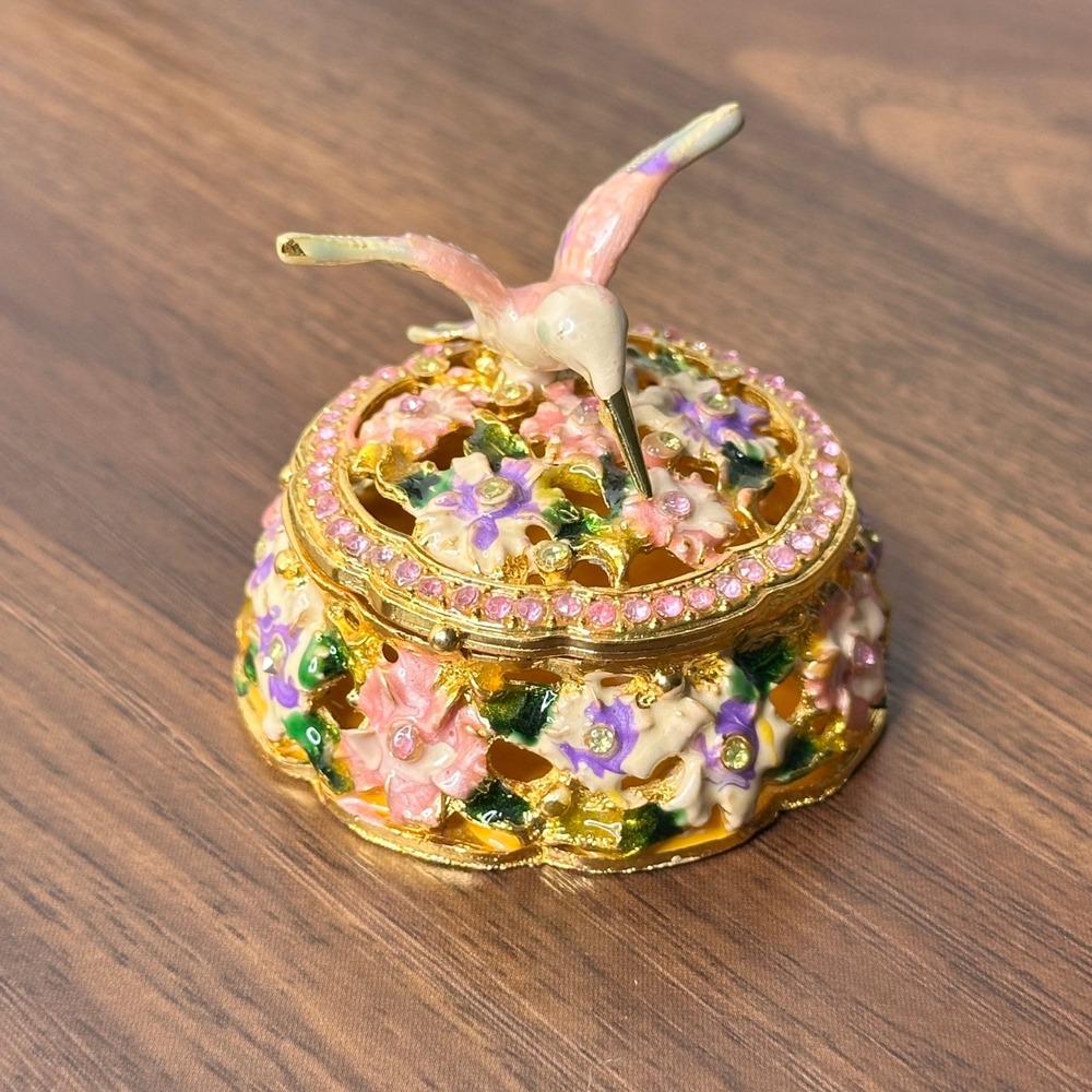 Vtg Style Hummingbird Floral Enamel Rhinestone Trinket Box Gold Tone Magnetic